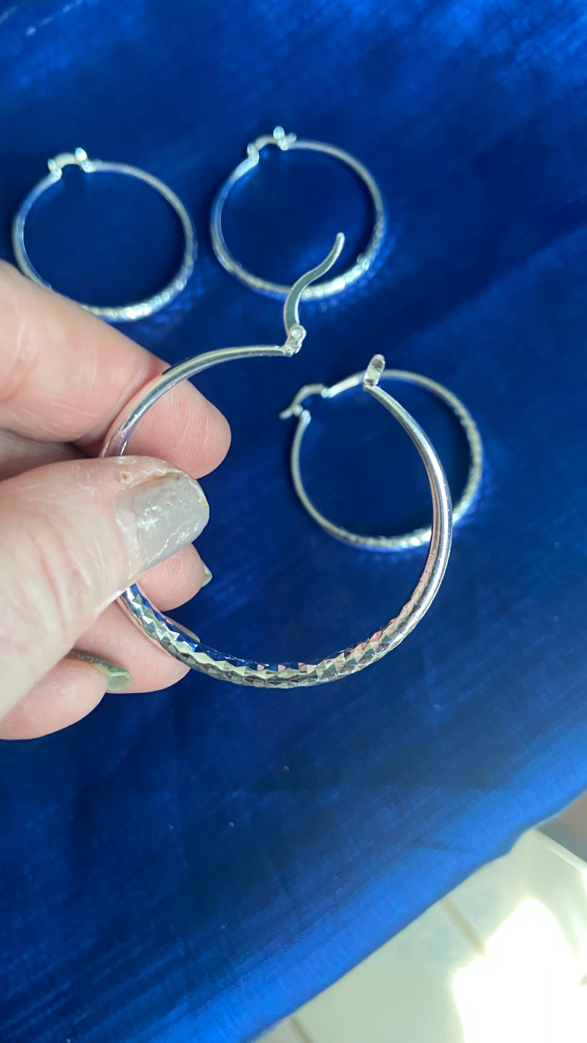 SILVER HOOP PIERCED EARRINGS