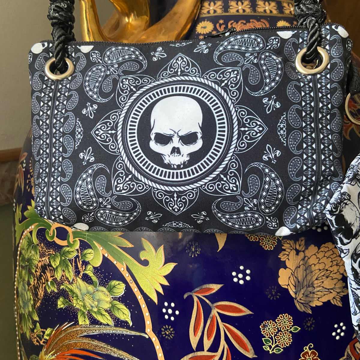FABULOUS BOUTIQUE SHOULDER BAGS