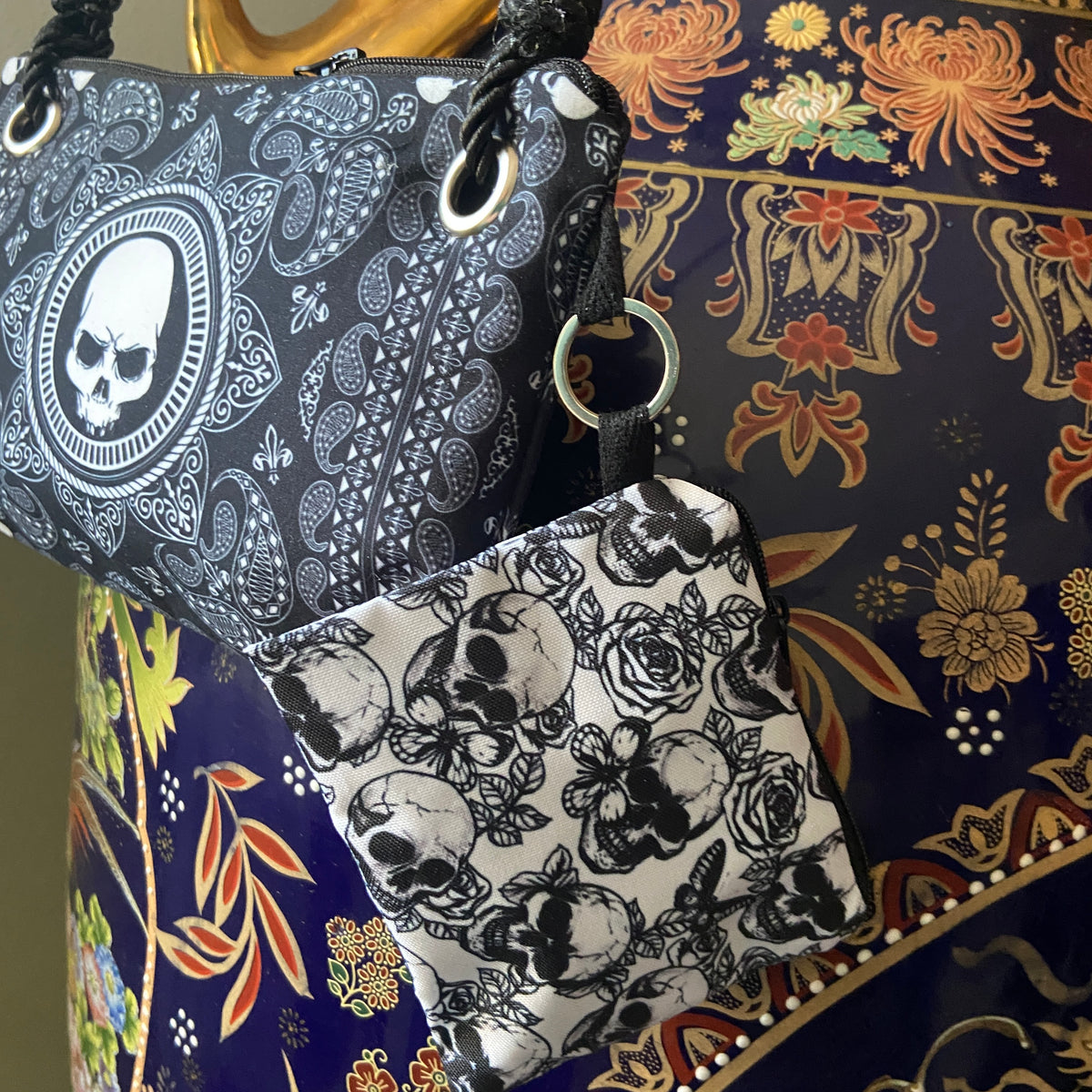 FABULOUS BOUTIQUE SHOULDER BAGS