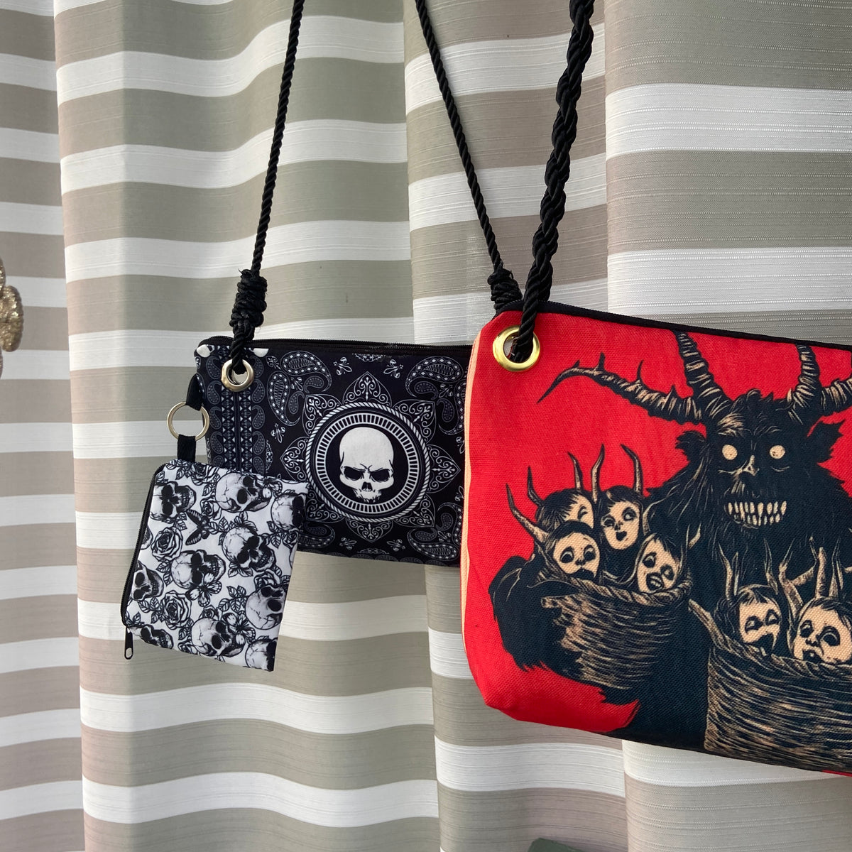 FABULOUS BOUTIQUE SHOULDER BAGS