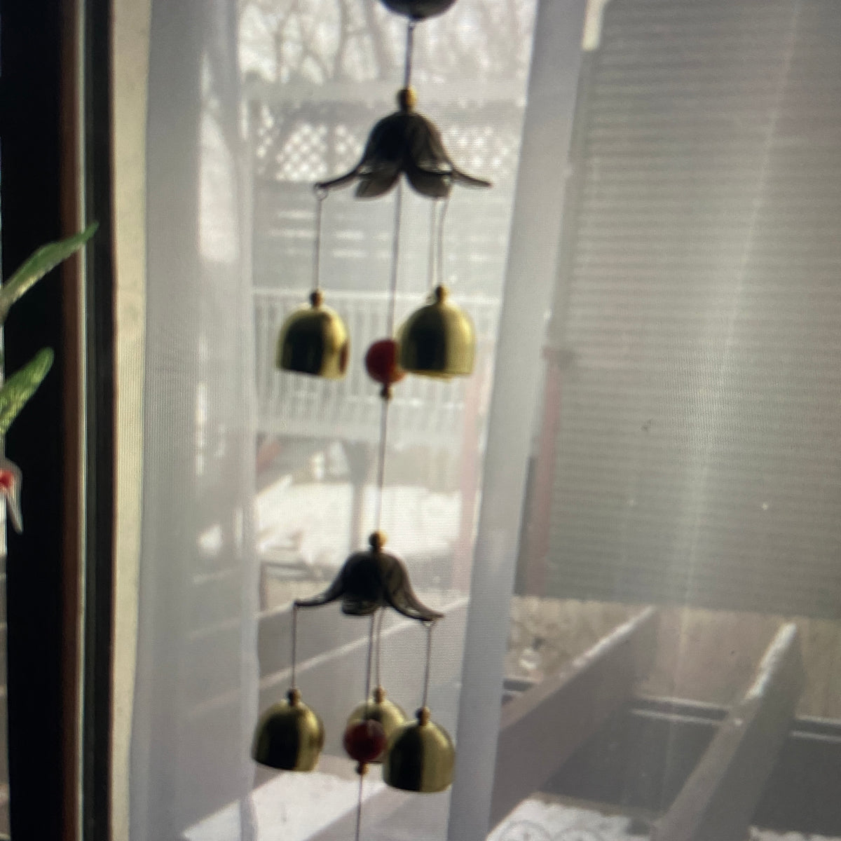 GENTLE & GRACEFUL BRASS WIND CHIMES