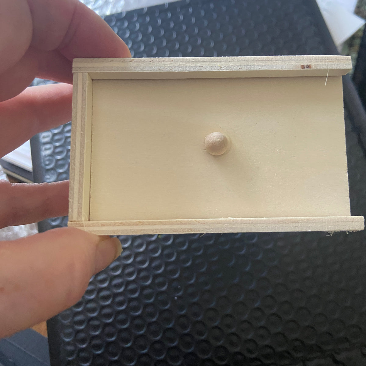 Jumping Spider Box – No Batteries Needed Prank & Gothic Gift