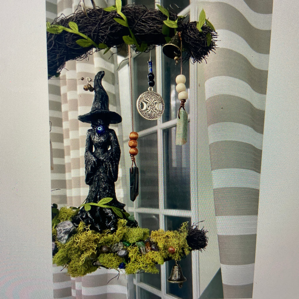 Witch's Crescent Moon Spell Wreath – Door & Wall Hanging