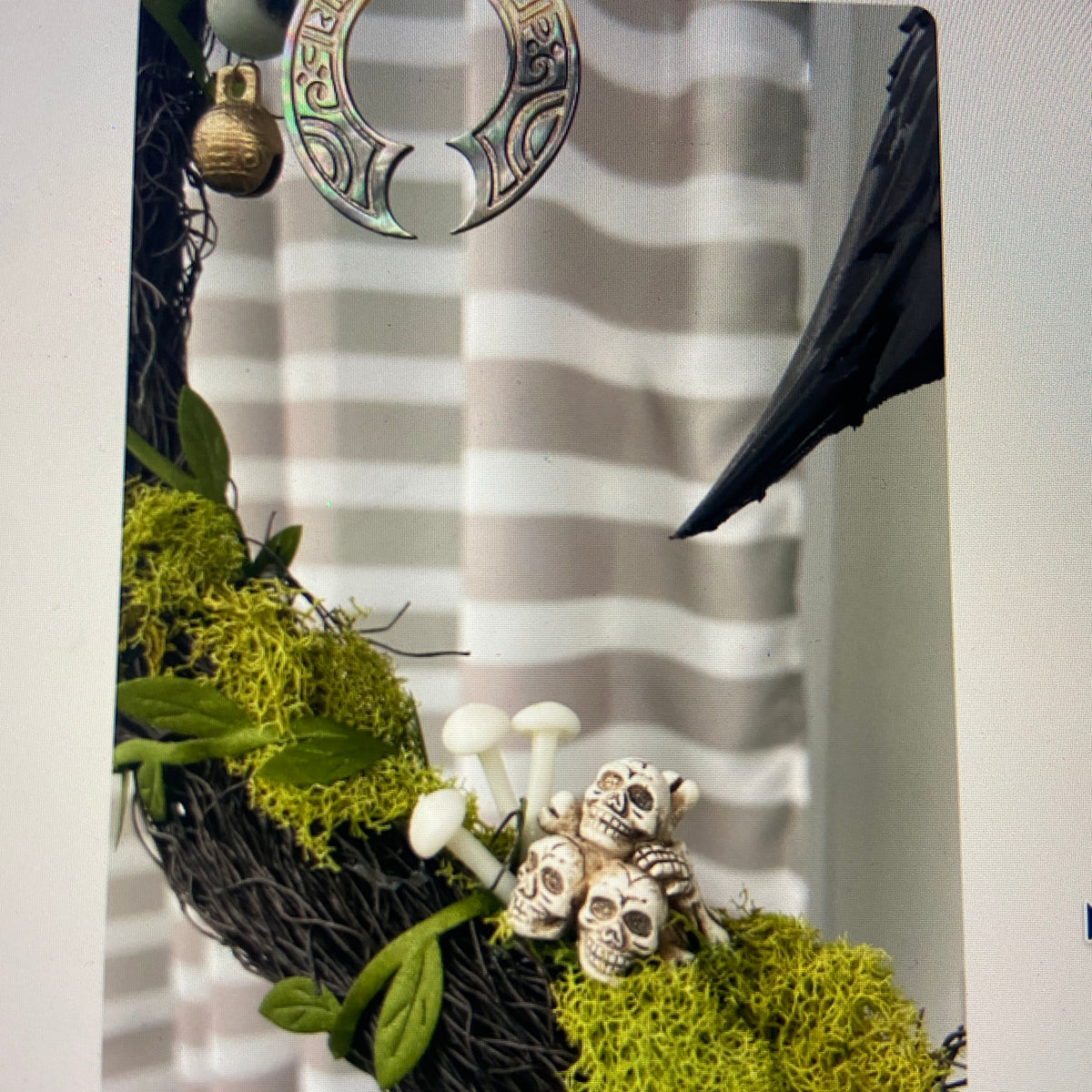 Sacred Crow Hanging Spell Wreath – Witchy Viking Wall & Door Decor