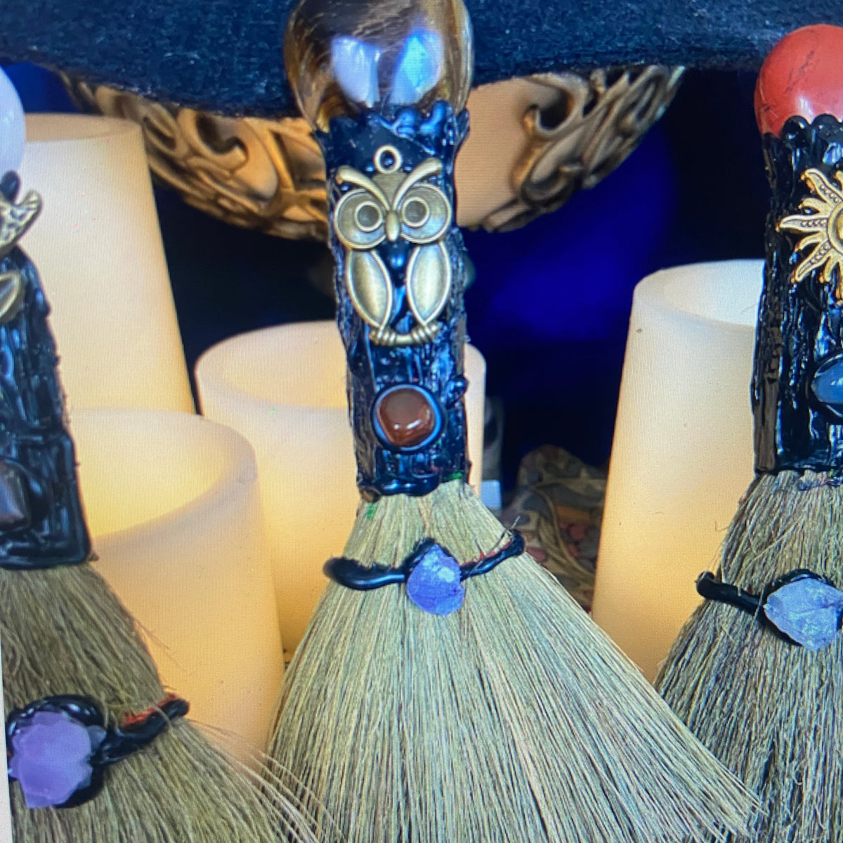6" Willow Crystal Broom – Miniature Witch Altar & Cleansing Tool