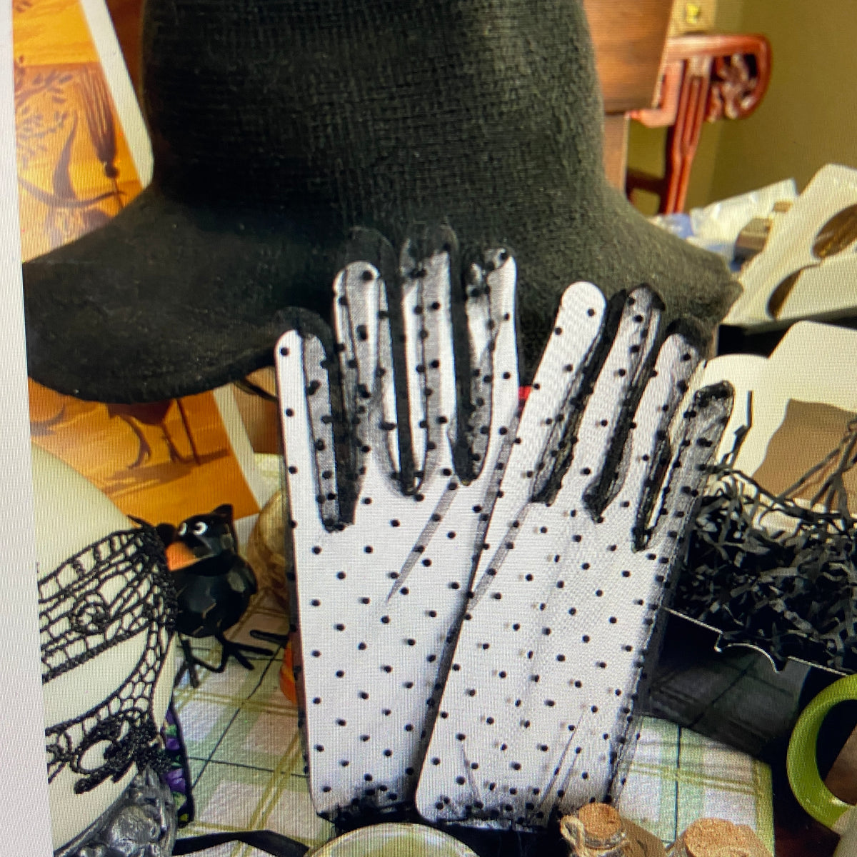 VICTORIAN GLOVES, SHEER, BLACK