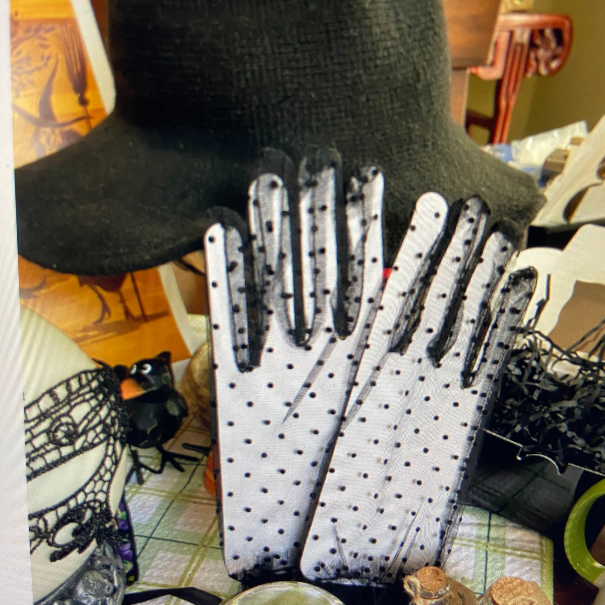 VICTORIAN GLOVES, SHEER, BLACK